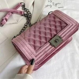 Mauve velvet handbag